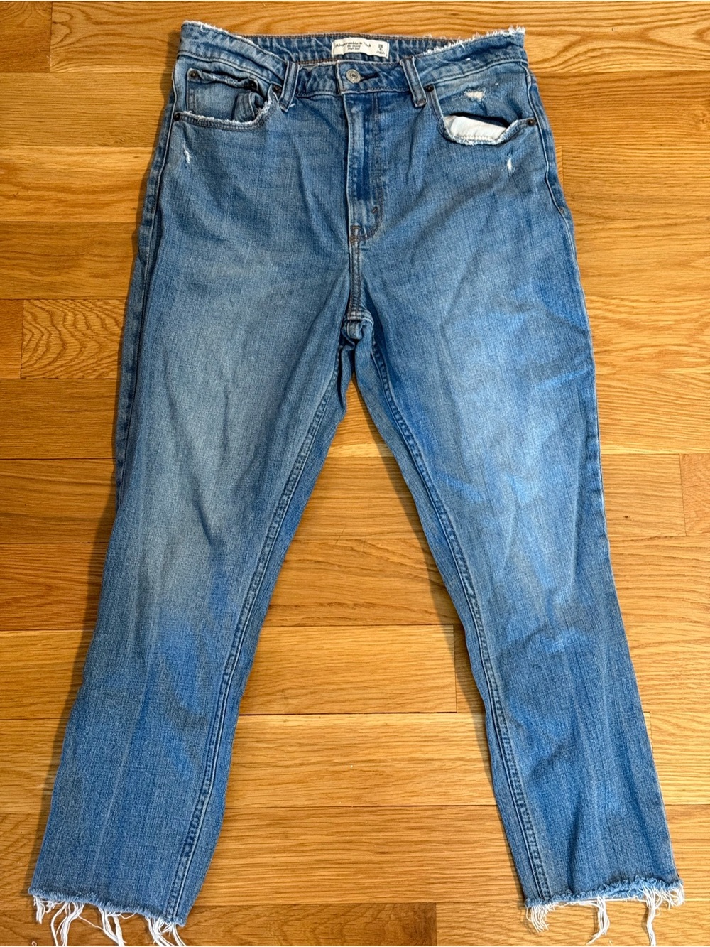 Abercrombie & Fitch Women's Light Blue Skinny Jeans with Frayed Hem 6S